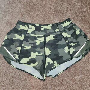 Lululemon Hottie Hot Short 3" low rise